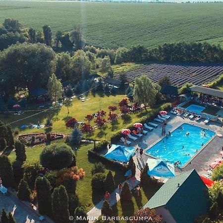 Pensiunea La Iepurasi Lunga Exteriér fotografie